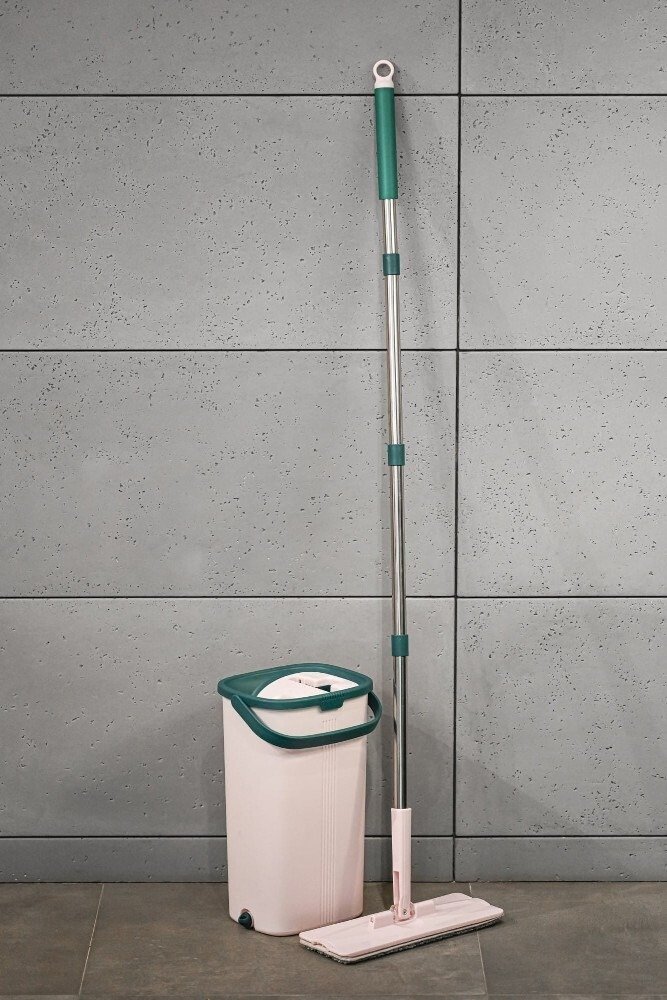 Mop płaski wyciskany z wiadrem Handy York