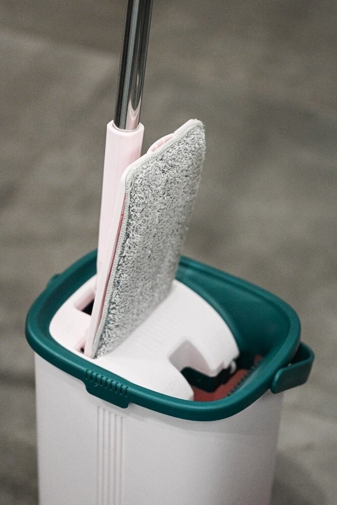 Mop płaski wyciskany z wiadrem Handy York