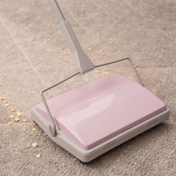 Odkurzacz mechaniczny Katie York